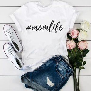 New #MomLife Large White / Black Mom Tee